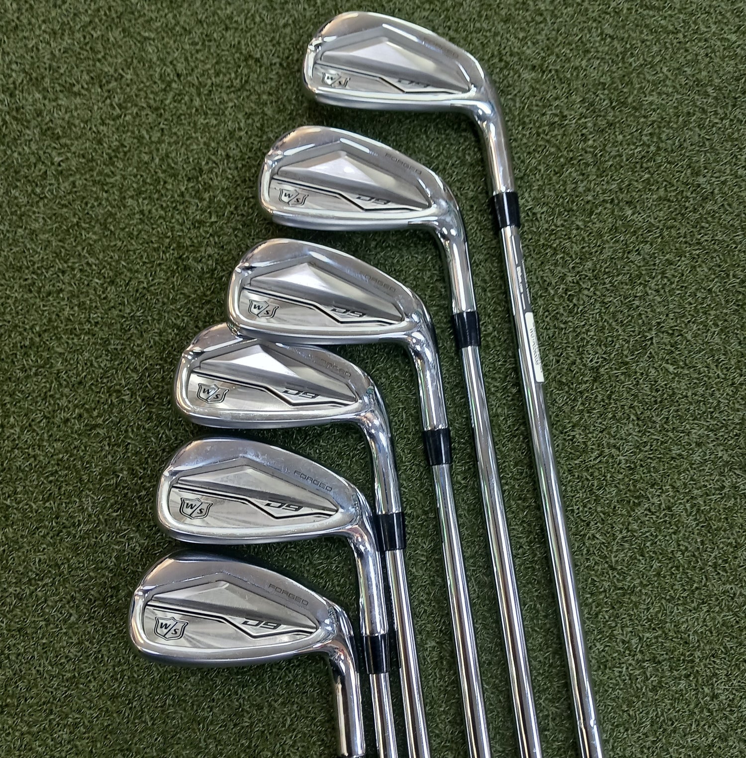 Wilson Golf D9 forged Iron set - Pre-Owned