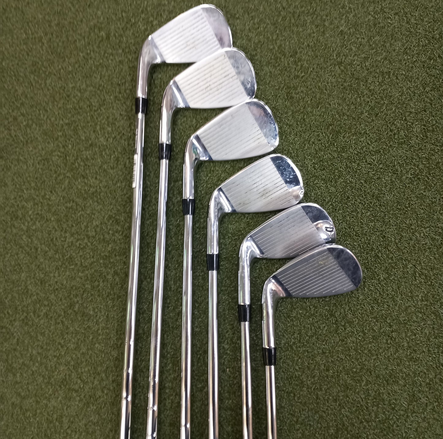 Wilson Golf D9 forged Iron set - Pre-Owned